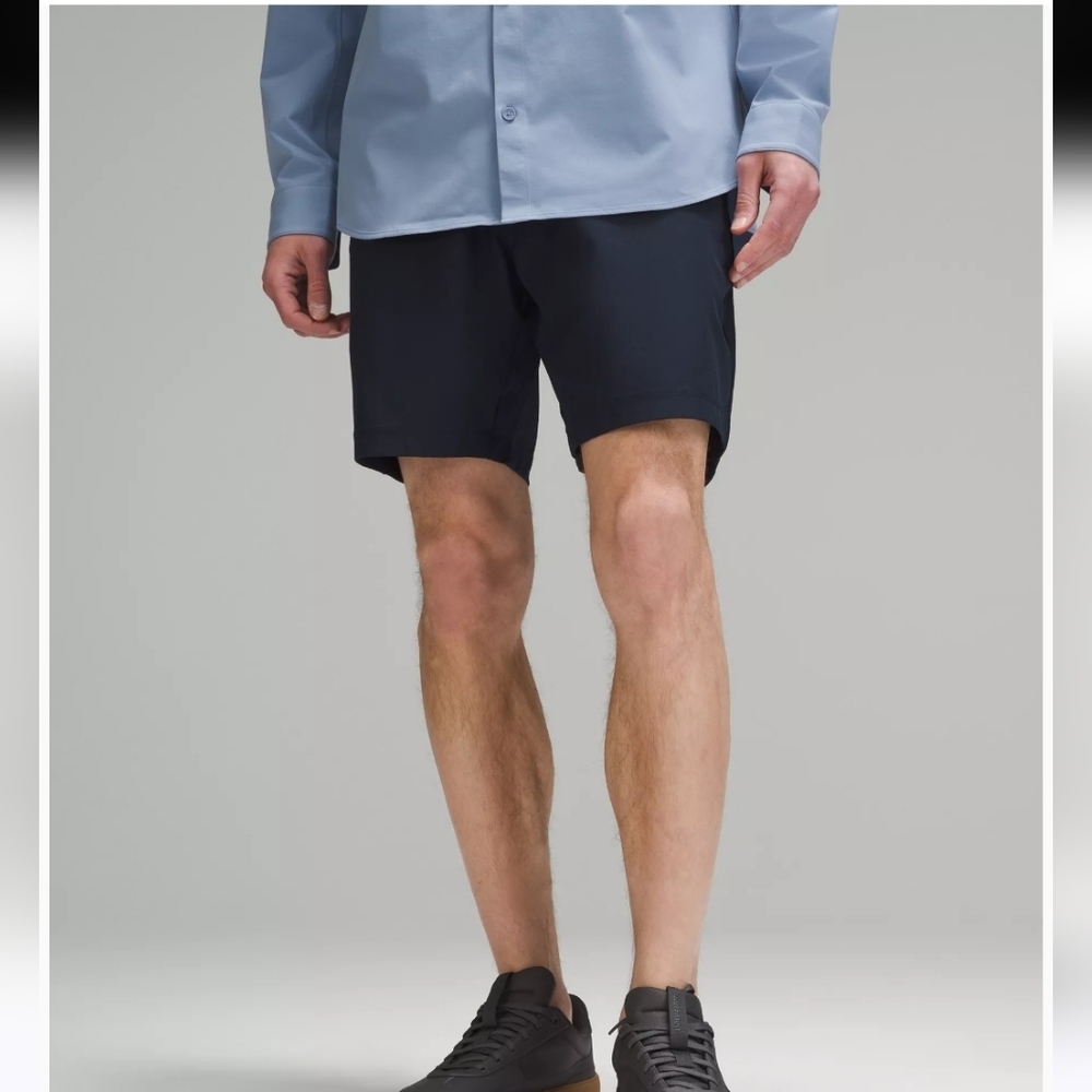 Lululemon Commission Classic-Fit Casual Shorts True Navy Mens Size 34